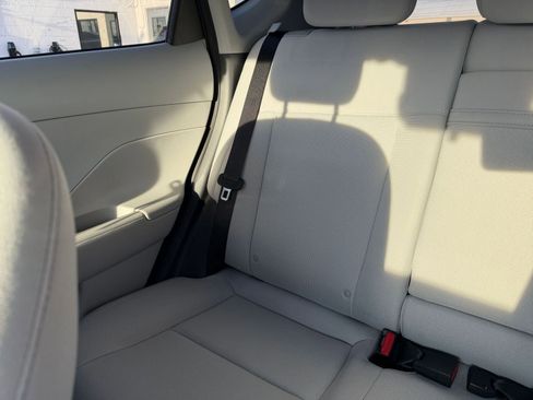 Used 2025 Hyundai Kona SEL image 39