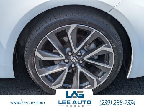Used 2020 Toyota Corolla SE w/ SE Premium Package FWD image 10