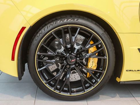 Used 2018 Chevrolet Corvette Z06 w/ Z07 Performance Package image 7