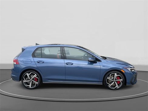 New 2025 Volkswagen GTI SE image 3