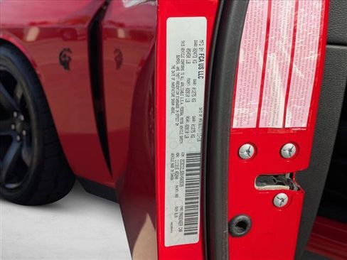 Used 2019 Dodge Challenger SRT Hellcat Redeye image 25