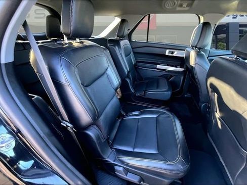 Used 2023 Ford Explorer Limited w/ Equipment Group 301A image 22