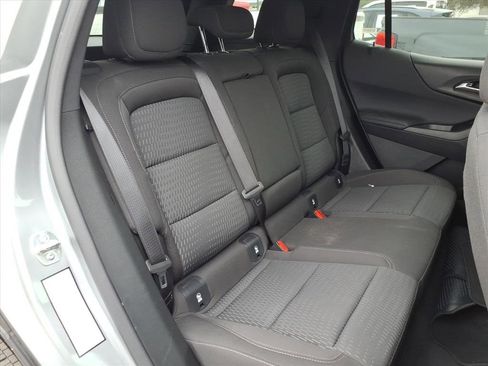 Used 2025 Chevrolet Equinox LT image 14
