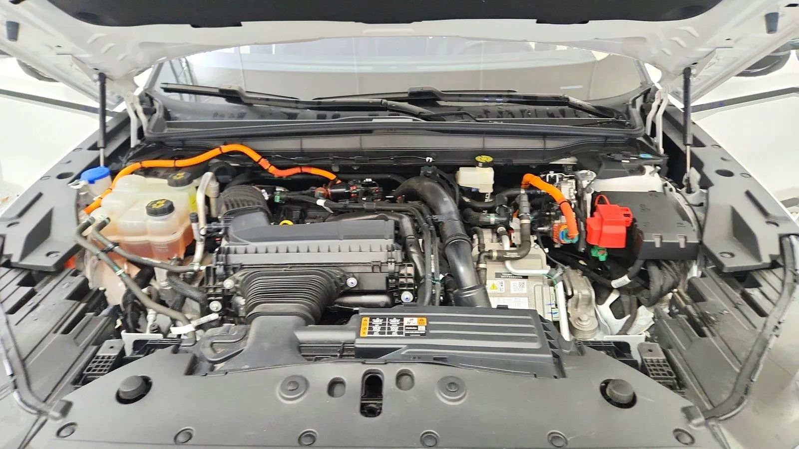 Used 2024 Lincoln Nautilus Premier w/ Equipment Group 102A AWD/4WD image 40