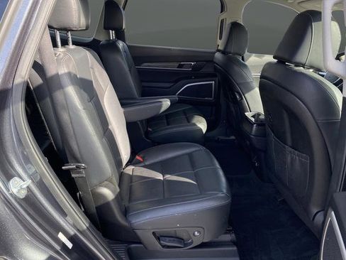 Used 2022 Kia Telluride EX w/ EX Premium Package image 37