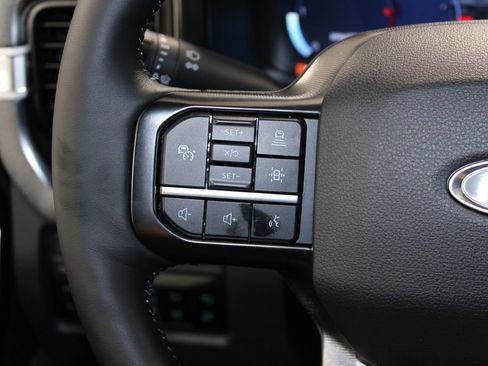 New 2026 Ford F250 Platinum image 40