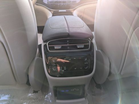 Certified 2023 Mercedes-Benz EQS 580 4MATIC SUV image 17