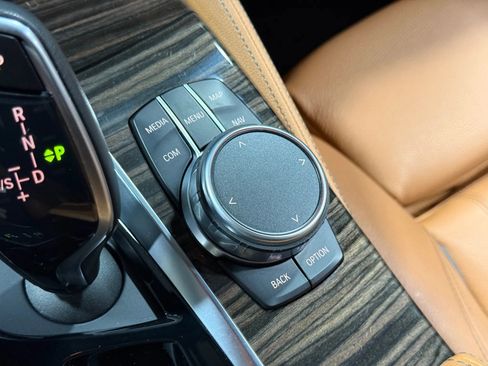 Used 2018 BMW 640i Gran Turismo xDrive 640i Gran Turismo xDrive Sedan image 42