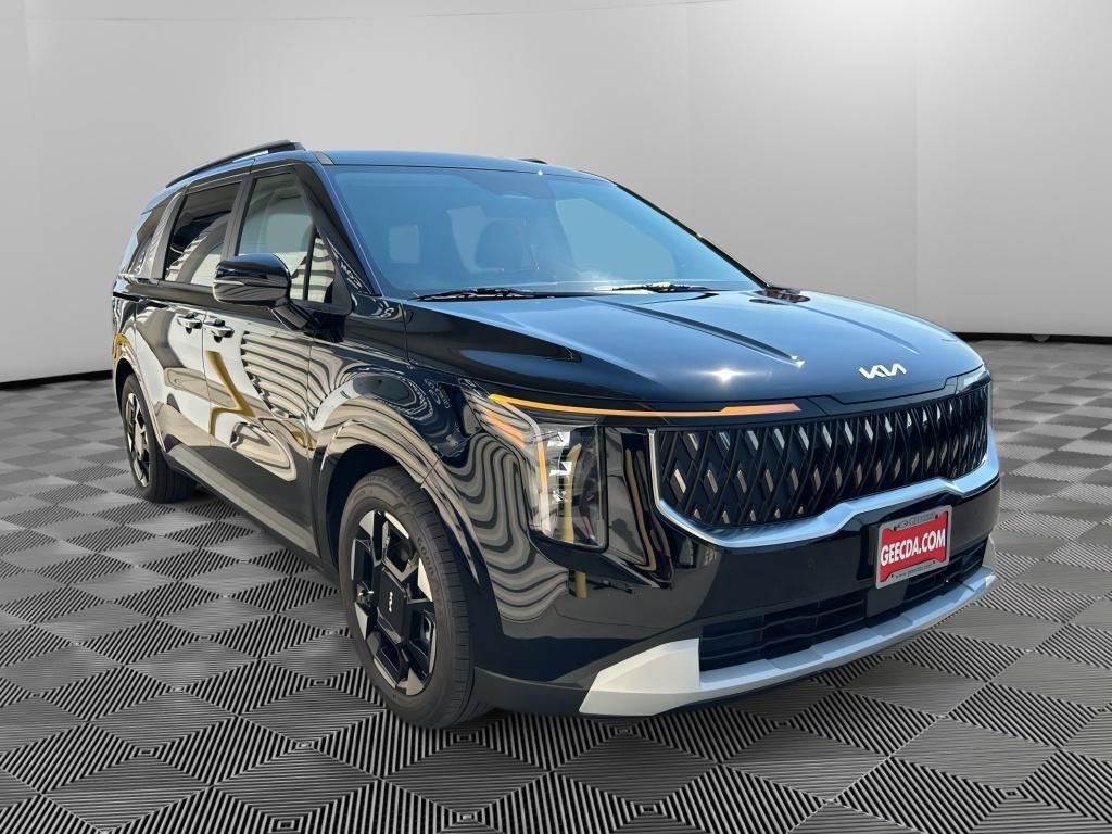 New 2026 Kia Carnival EX FWD image 3