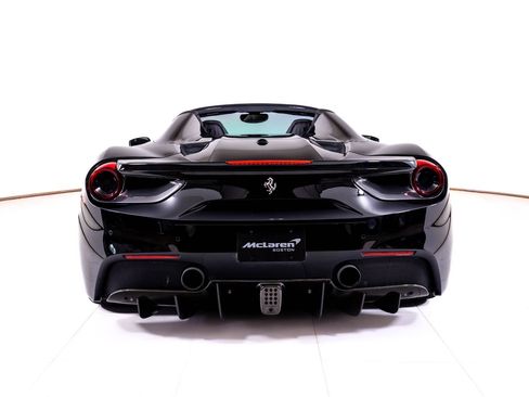 Used 2018 Ferrari 488 Spider RWD image 6