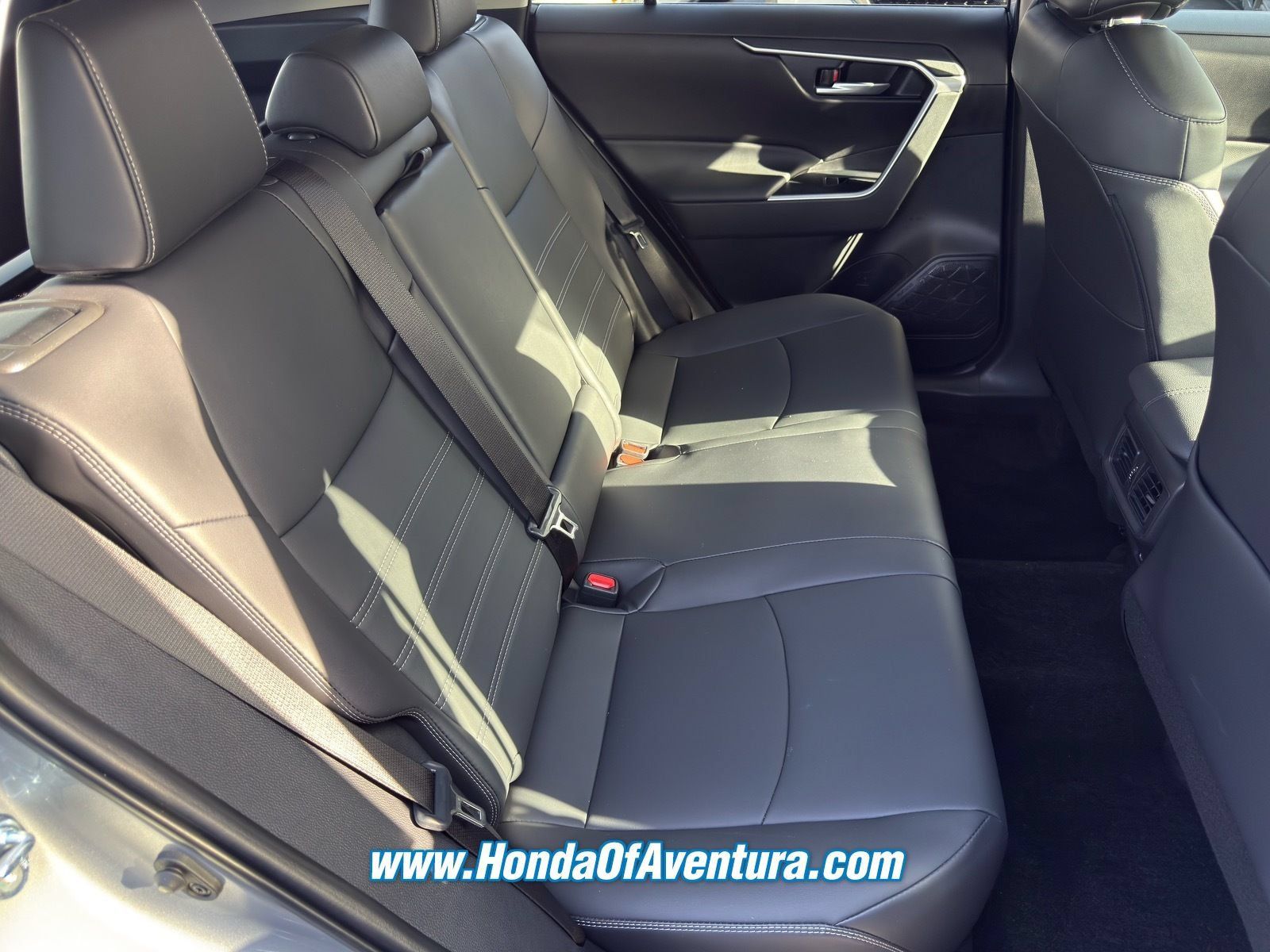 Used 2025 Toyota RAV4 XLE Premium w/ Weather Package AWD/4WD image 13