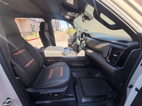Used 2026 GMC Sierra 2500 AT4 AWD/4WD image 39