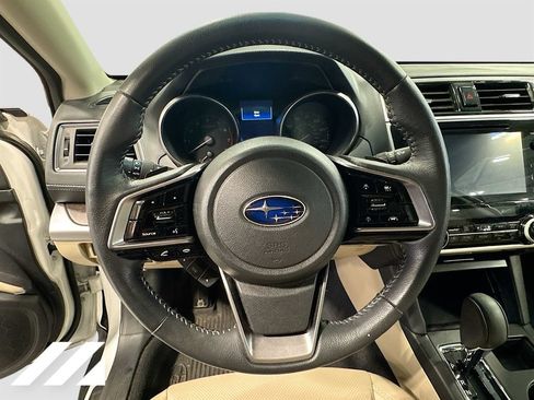 Used 2019 Subaru Outback 2.5i Limited w/ Popular Package #2 AWD/4WD image 11