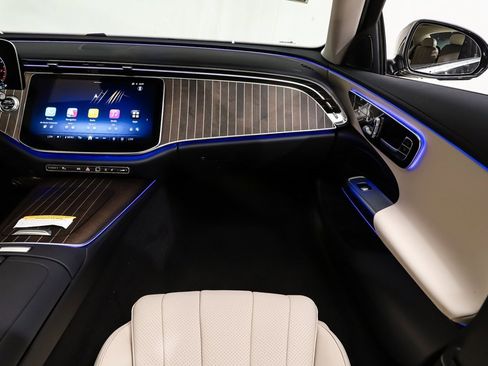 New 2025 Mercedes-Benz E 350 4MATIC Sedan image 16
