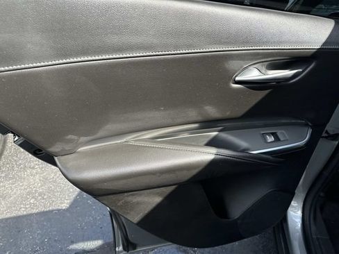 Used 2024 Cadillac XT4 Premium Luxury FWD image 9