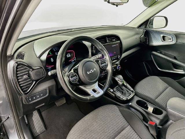 Used 2023 Kia Soul EX FWD image 21