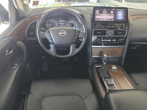 Used 2024 Nissan Armada SL w/ Captain's Chairs Package AWD/4WD image 13