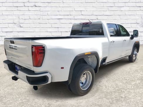 Certified 2024 GMC Sierra 3500 Denali Ultimate image 4