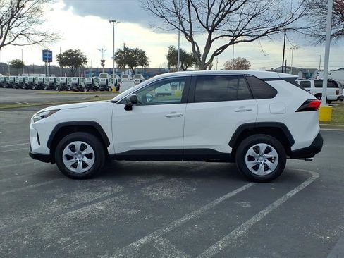 Used 2025 Toyota RAV4 LE image 5