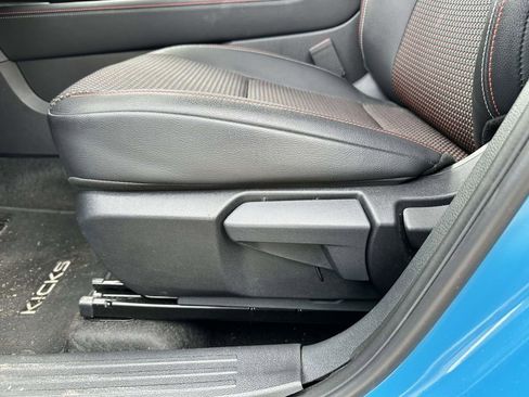 Used 2025 Nissan Kicks SR w/ Interior Electronics Package AWD/4WD image 10