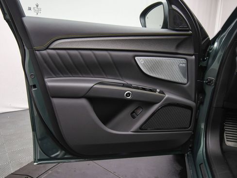 New 2025 Maserati Grecale Modena image 41