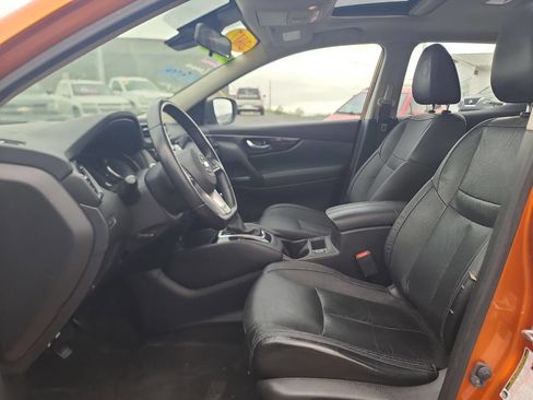 Used 2017 Nissan Rogue Sport SL w/ SL Premium Package image 11