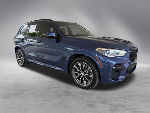 Used 2022 BMW X5 xDrive40i w/ M Sport Package AWD/4WD image 2
