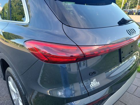 Used 2025 Audi Q5 Premium w/ Convenience Package AWD/4WD image 15