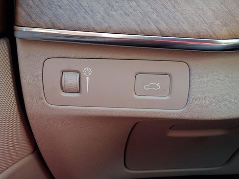 Used 2019 Volvo XC90 T6 Inscription w/ Luxury Package image 14