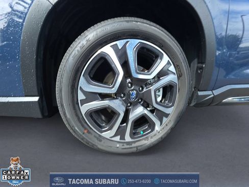 Used 2023 Subaru Ascent Limited w/ Technology Package AWD/4WD image 9