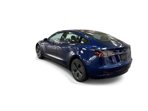 Certified 2023 Tesla Model 3 Standard Range RWD image 4