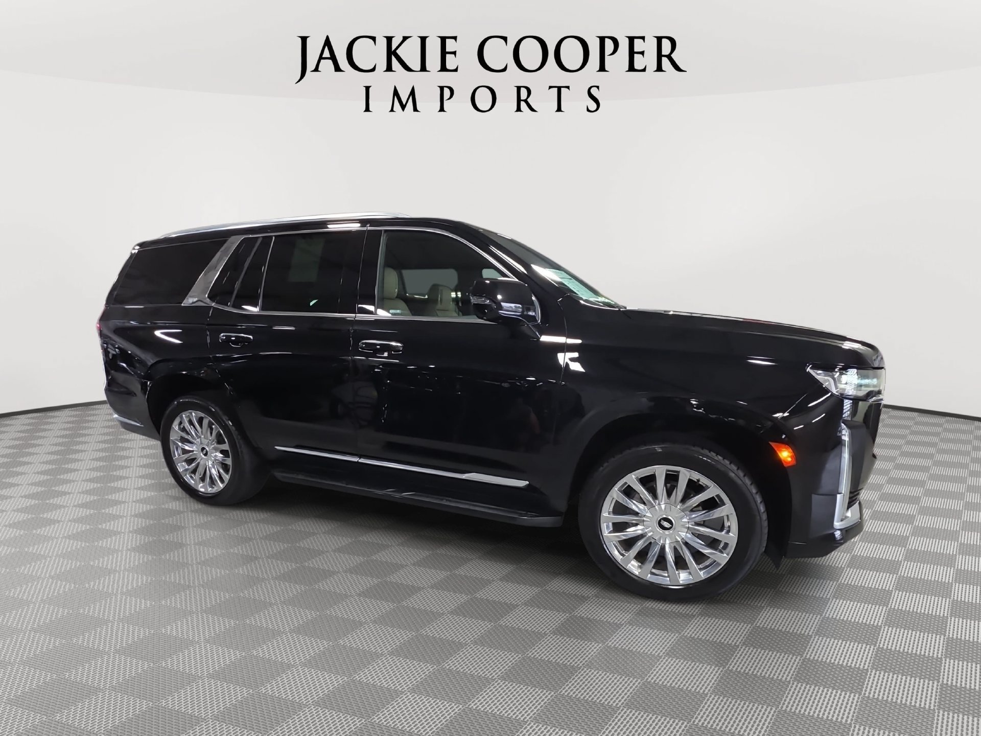 Used 2024 Cadillac Escalade Premium Luxury RWD image 4
