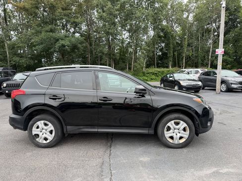 Used 2014 Toyota RAV4 LE AWD/4WD image 4