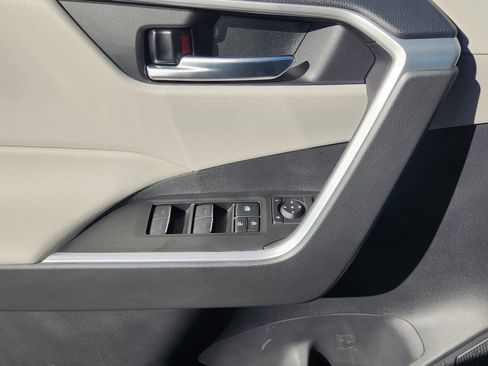 New 2025 Toyota RAV4 XLE w/ Blackout Package (GST) image 22