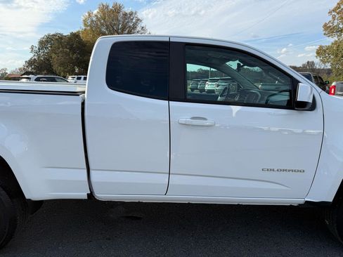 Used 2022 Chevrolet Colorado LT w/ Fleet Safety Package RWD image 35