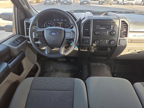 Used 2019 Ford F250 XL w/ Power Equipment Group image 12