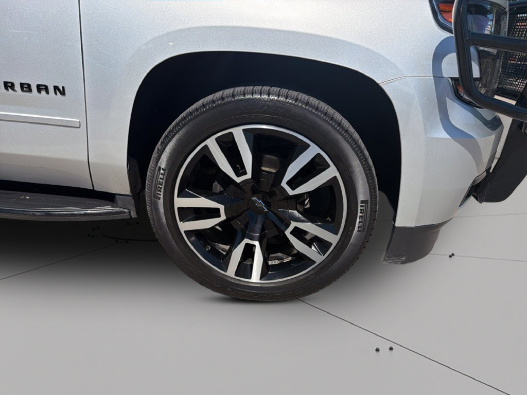Used 2020 Chevrolet Suburban Premier RWD image 13