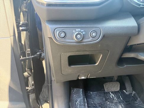 Used 2023 Chevrolet TrailBlazer LT image 18