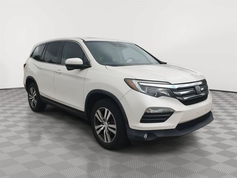 Used 2017 Honda Pilot EX-L image 4