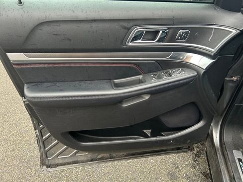 Certified 2017 Ford Explorer Sport w/ Equipment Group 401A image 17