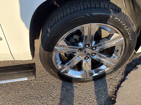 Used 2016 GMC Yukon Denali w/ Open Road Package image 15