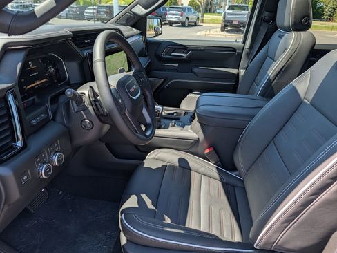 New 2026 GMC Sierra 1500 AT4X AWD/4WD image 4