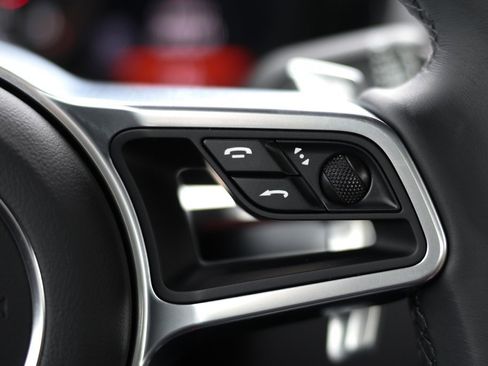 Used 2025 Porsche 718 Cayman image 53