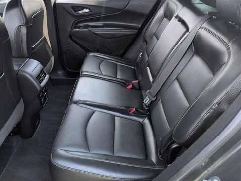 Used 2018 Chevrolet Equinox Premier FWD image 26
