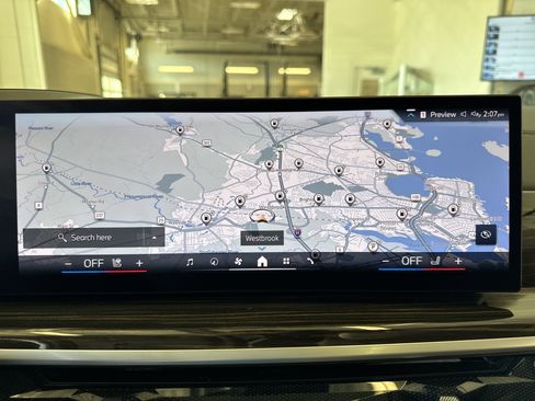 Used 2024 BMW X7 xDrive40i w/ Premium Package image 28