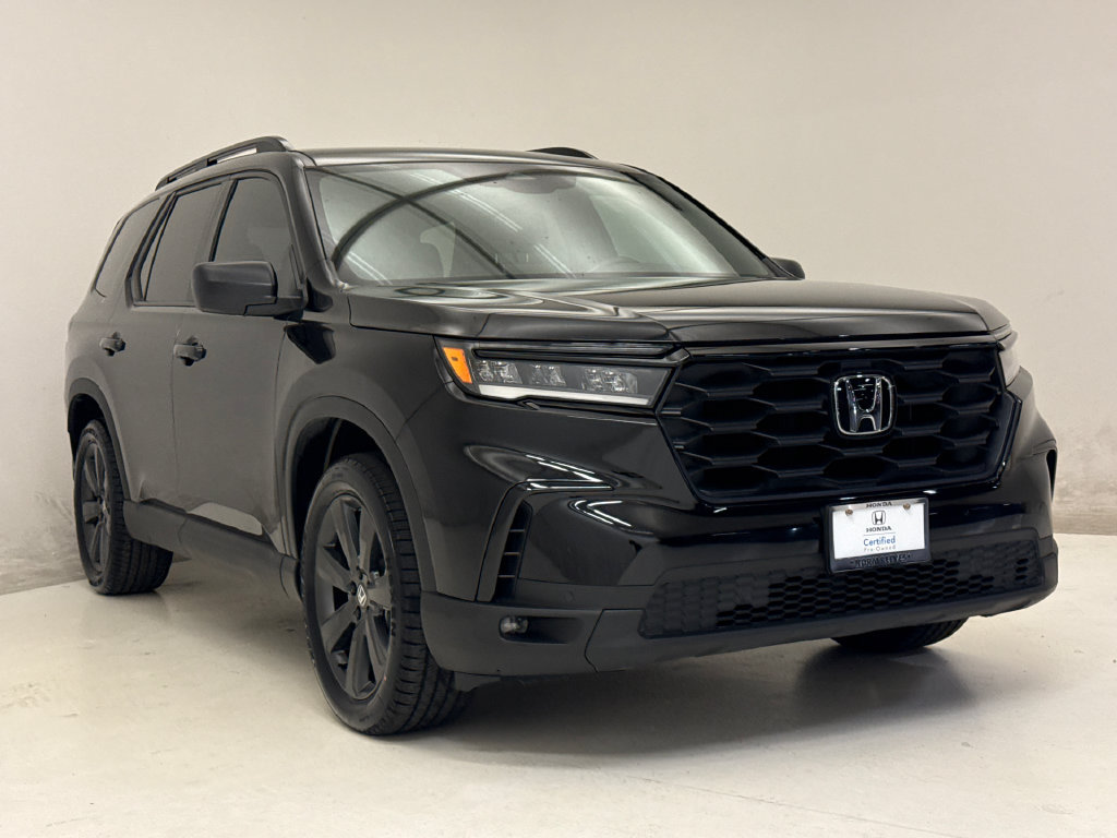 Used 2025 Honda Pilot Sport image 4