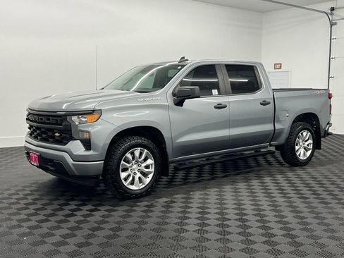 Used 2023 Chevrolet Silverado 1500 Custom AWD/4WD image 1