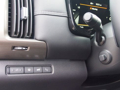 New 2025 Nissan Pathfinder Platinum w/ Cargo Package image 20