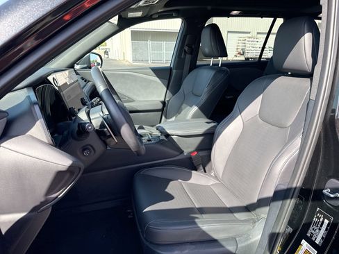 Used 2025 Lexus TX 350 FWD w/ Technology Package image 13