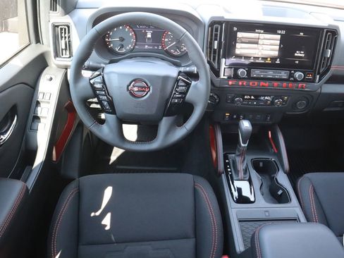 New 2025 Nissan Frontier PRO-4X w/ Pro Convenience Package image 11